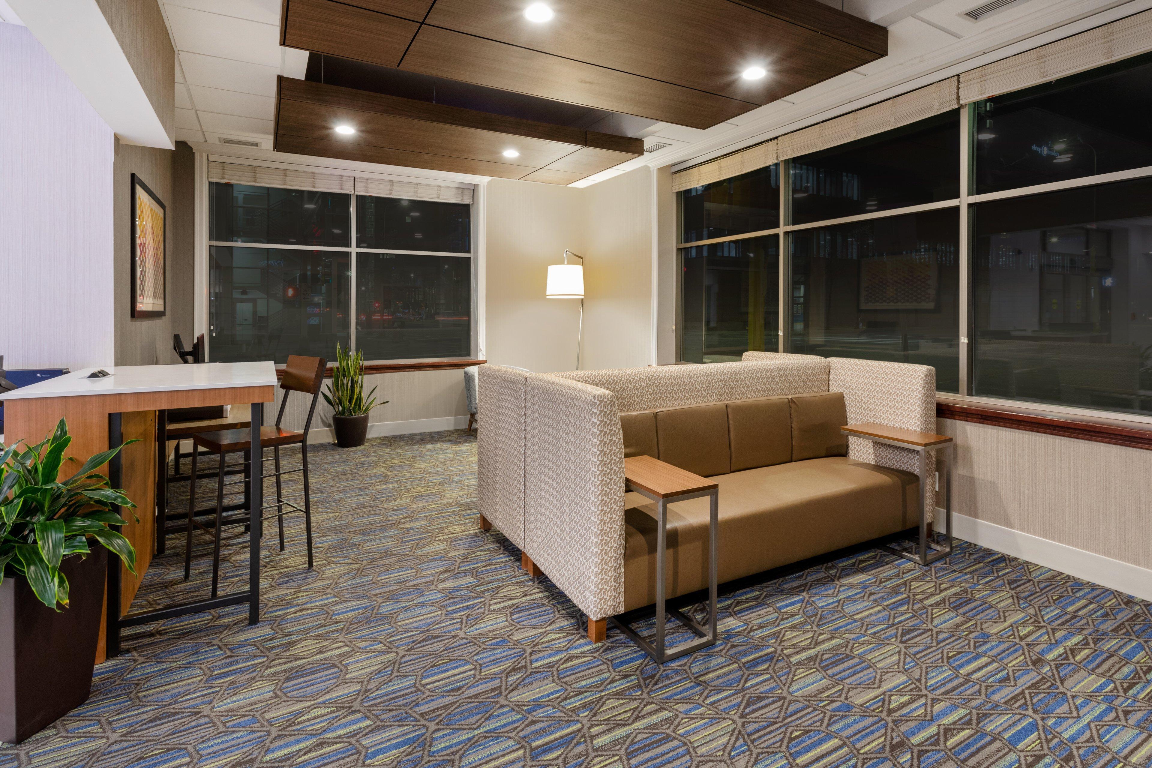 Holiday Inn Express Hotel & Suites Minneapolis-Downtown Convention Center By Ihg Zewnętrze zdjęcie