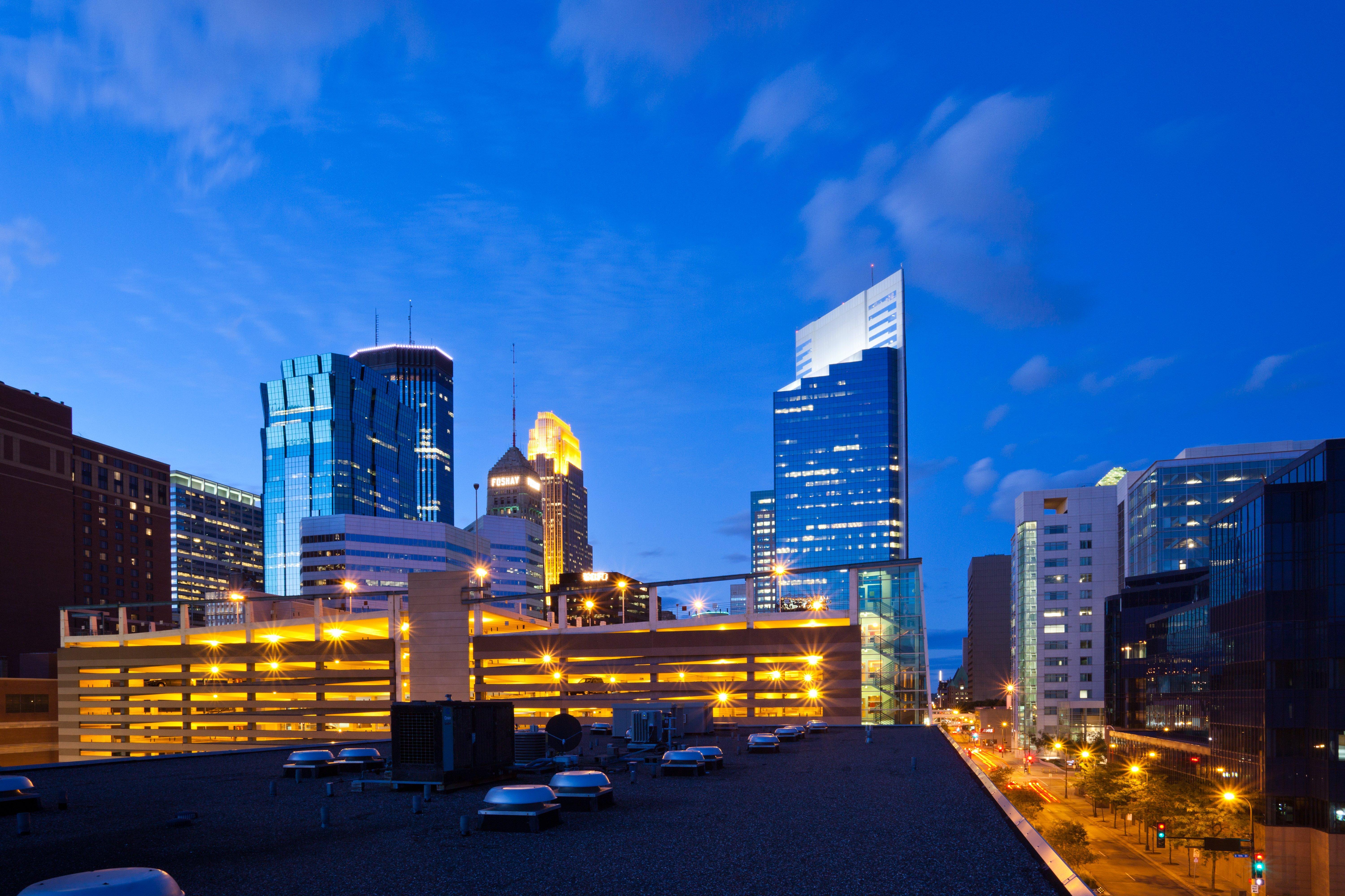 Holiday Inn Express Hotel & Suites Minneapolis-Downtown Convention Center By Ihg Zewnętrze zdjęcie
