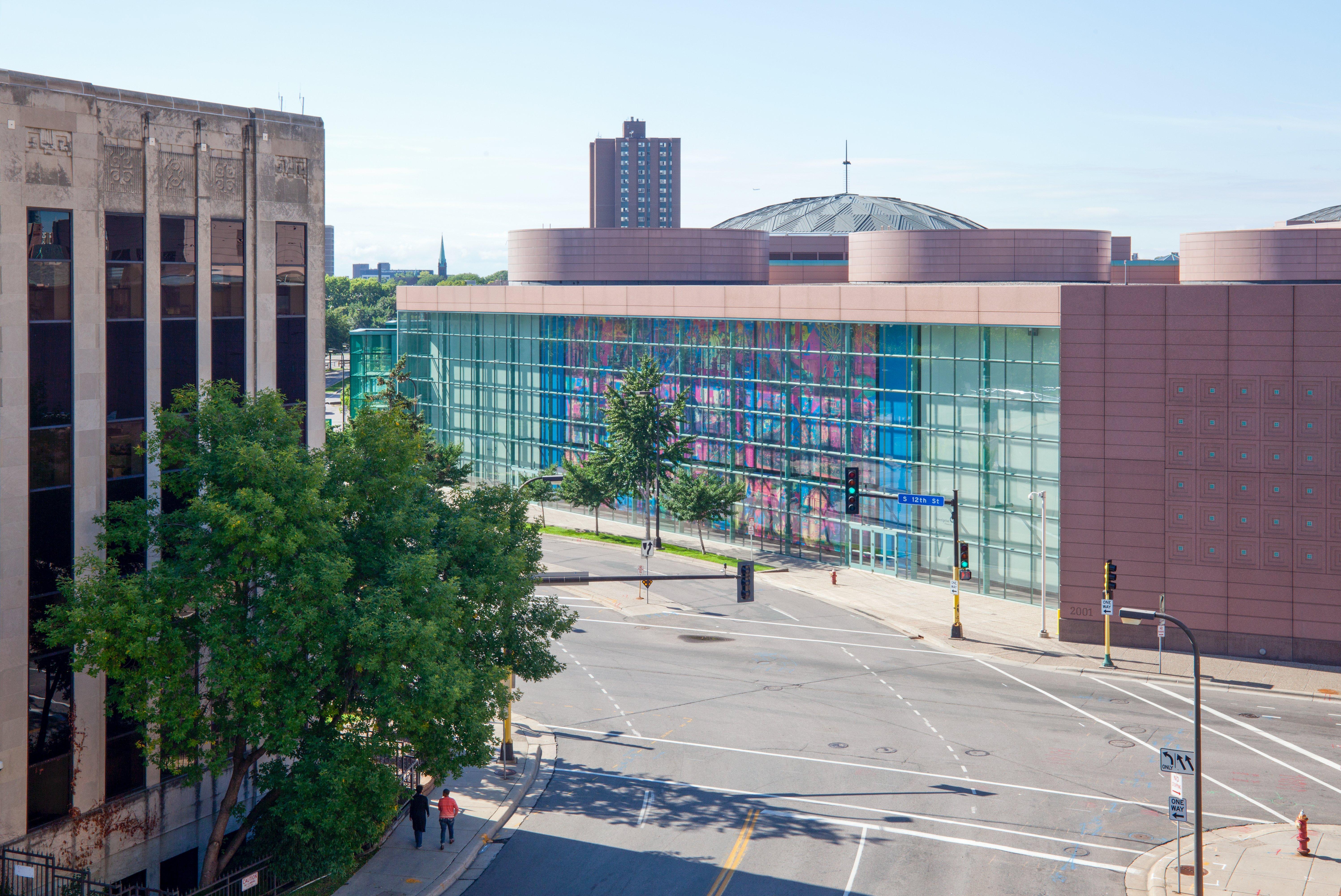 Holiday Inn Express Hotel & Suites Minneapolis-Downtown Convention Center By Ihg Zewnętrze zdjęcie