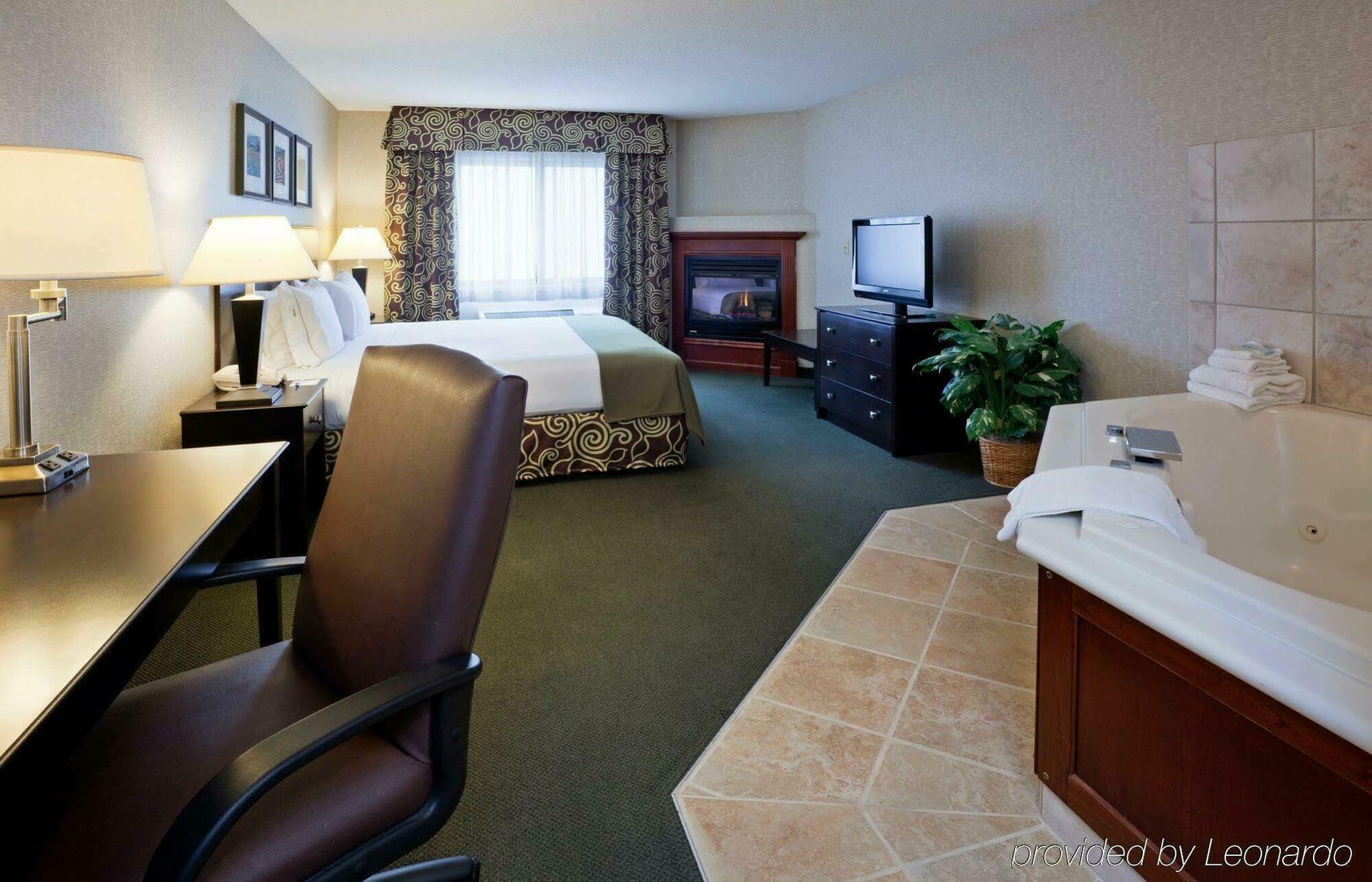 Holiday Inn Express Hotel & Suites Minneapolis-Downtown Convention Center By Ihg Zewnętrze zdjęcie